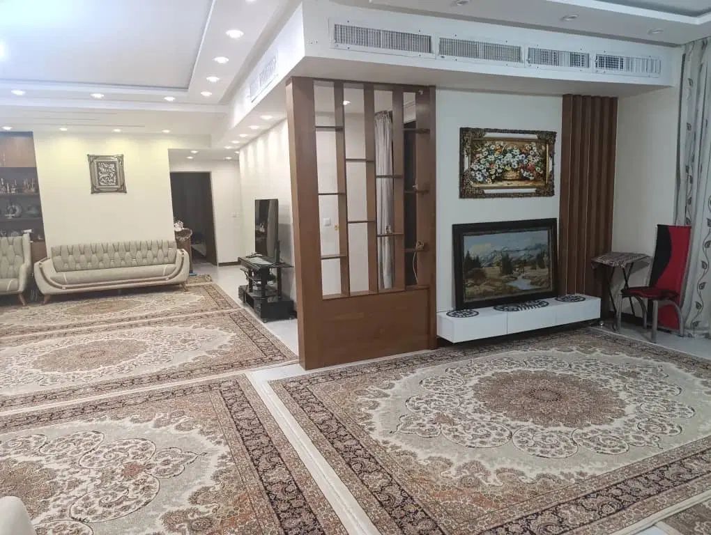 اجاره/دربستی/250متر/4خواب/خ میرداماد|اجارهٔ خانه و ویلا|اصفهان, درب کوشک|دیوار