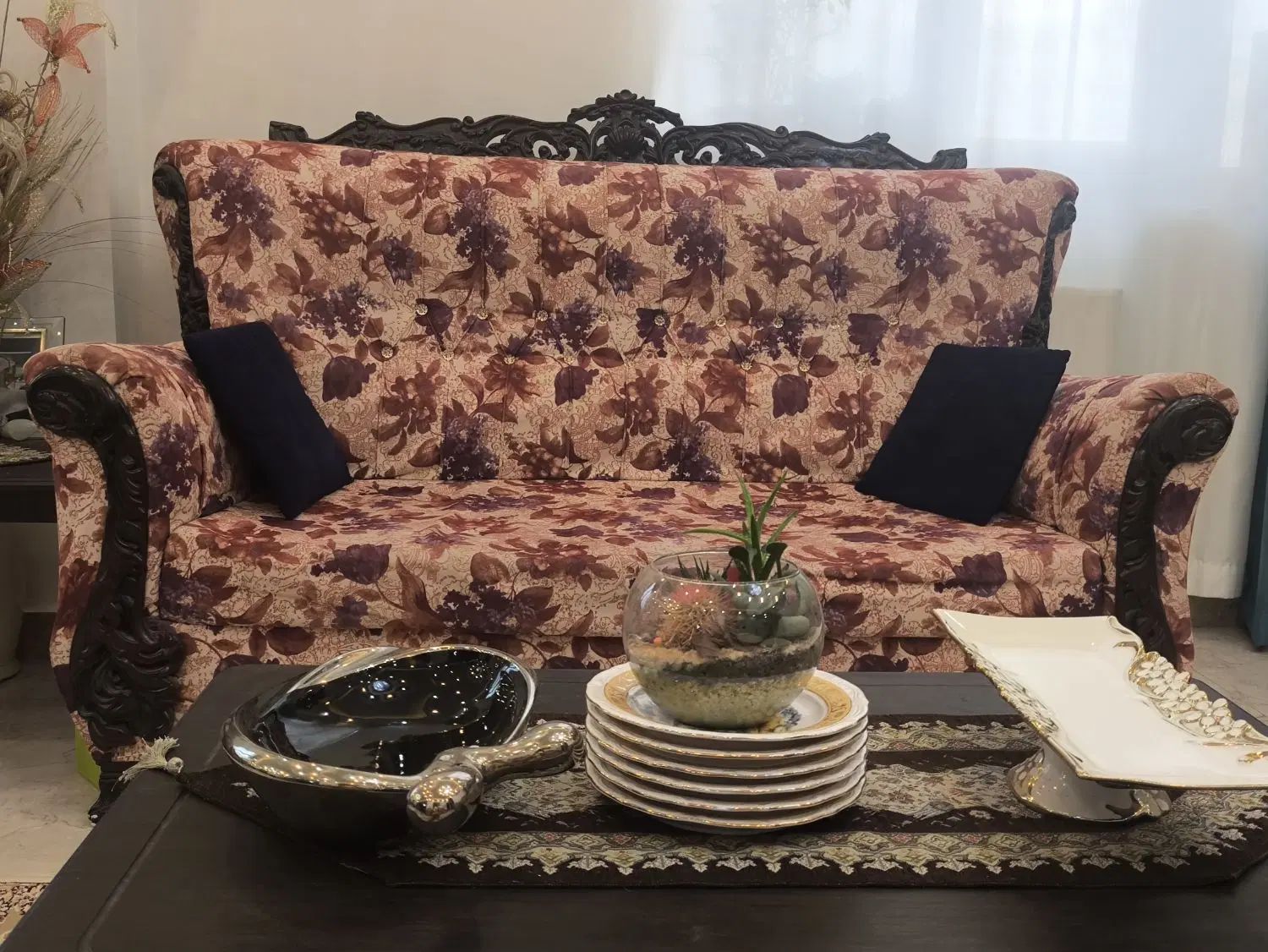 مبلمان ۱۲ نفره + میز ناهار خوری ۴ نفره + تشک ۲نفره|مبلمان خانگی و میز عسلی|رشت, جانبازان|دیوار