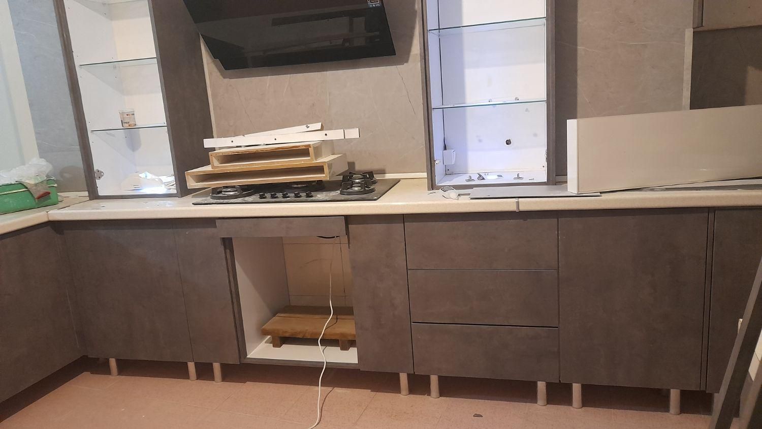 نصب برچسب دیوار ،درب کابینت،کمد و اتاق و یخچال|خدمات پیشه و مهارت|کرمان, |دیوار