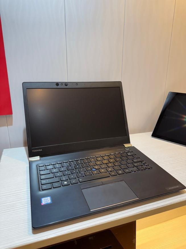 Toshiba laptop portege  x30  لپتاپ توشیبا تاچ|رایانه همراه|تهران, صادقیه|دیوار