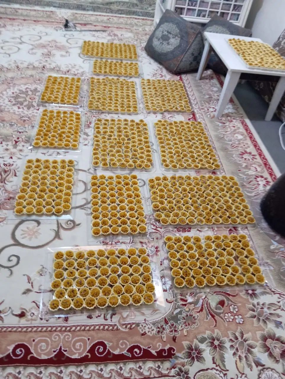 سفارش انواع حلواهای خانگی مجلسی|خدمات پذیرایی، مراسم|کرج, گلشهر|دیوار