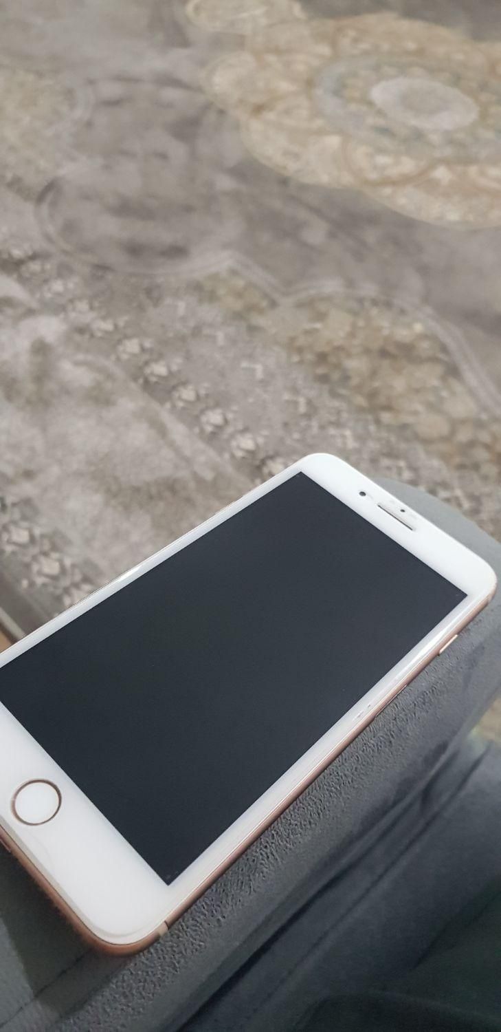 اپل iPhone 8 Plus با حافظهٔ ۲۵۶ گیگابایت|موبایل|اردبیل, |دیوار