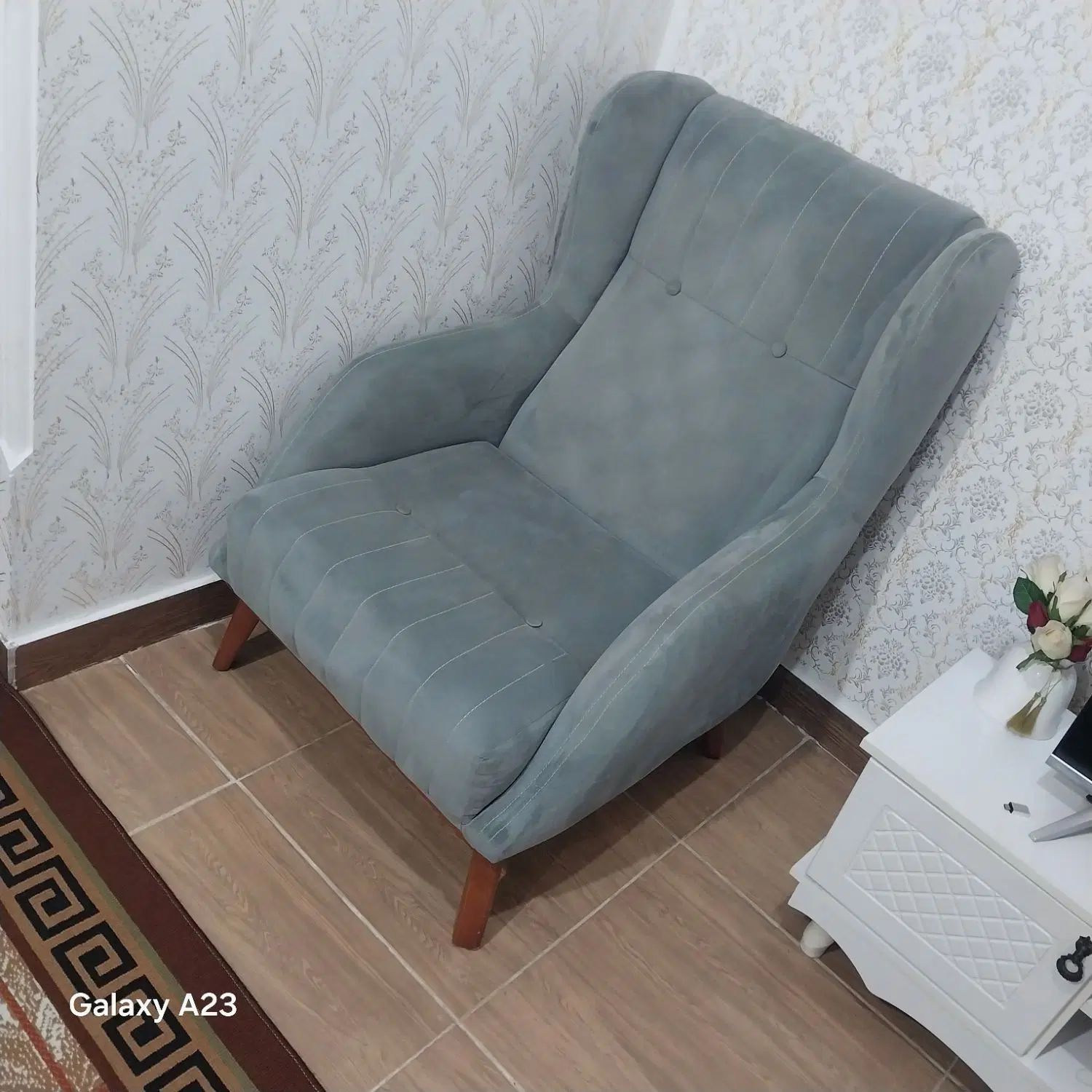 مبل 7نفره کاملا سالم|مبلمان خانگی و میز عسلی|رشت, یخسازی|دیوار