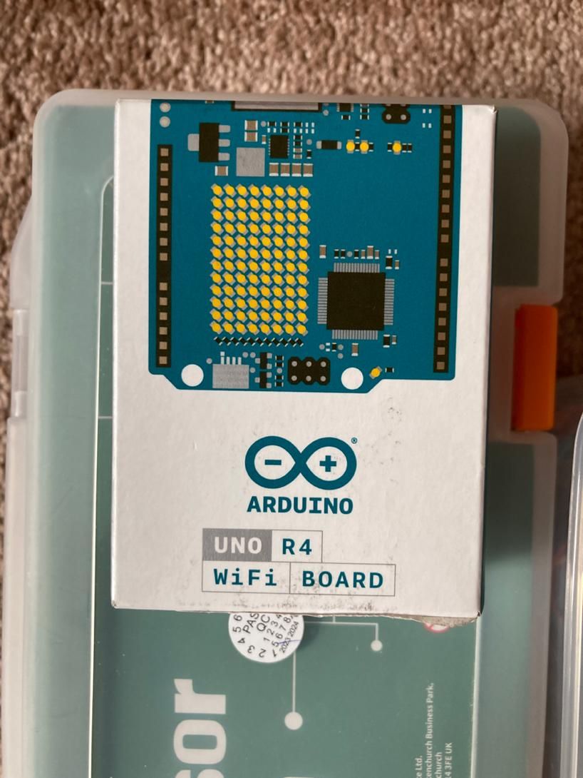 بورد آردوینو Uno R4 Wifi به همراه کیت سنسور|قطعات و لوازم جانبی رایانه|کرمانشاه, |دیوار
