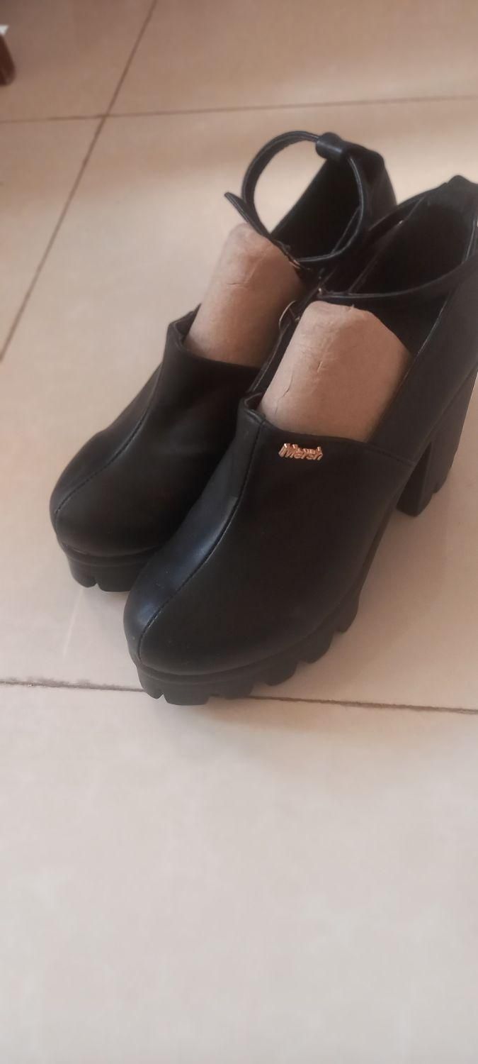 کفش زنانه|کیف، کفش، کمربند|شیراز, عفیف‌آباد|دیوار