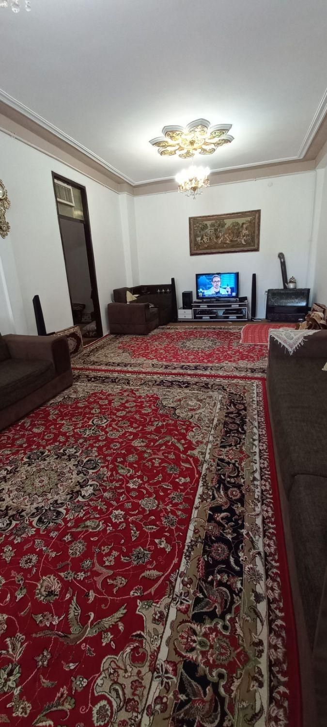 واحدی ۸۵متریی دو خوابه رو شاه کوچه اصلی|فروش خانه و ویلا|سنندج, |دیوار