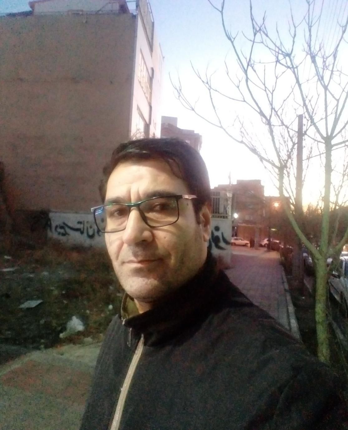 نصب،تعمیر آبگرمکن دیواری،شیر آلات،رادیات|خدمات پیشه و مهارت|تبریز, |دیوار