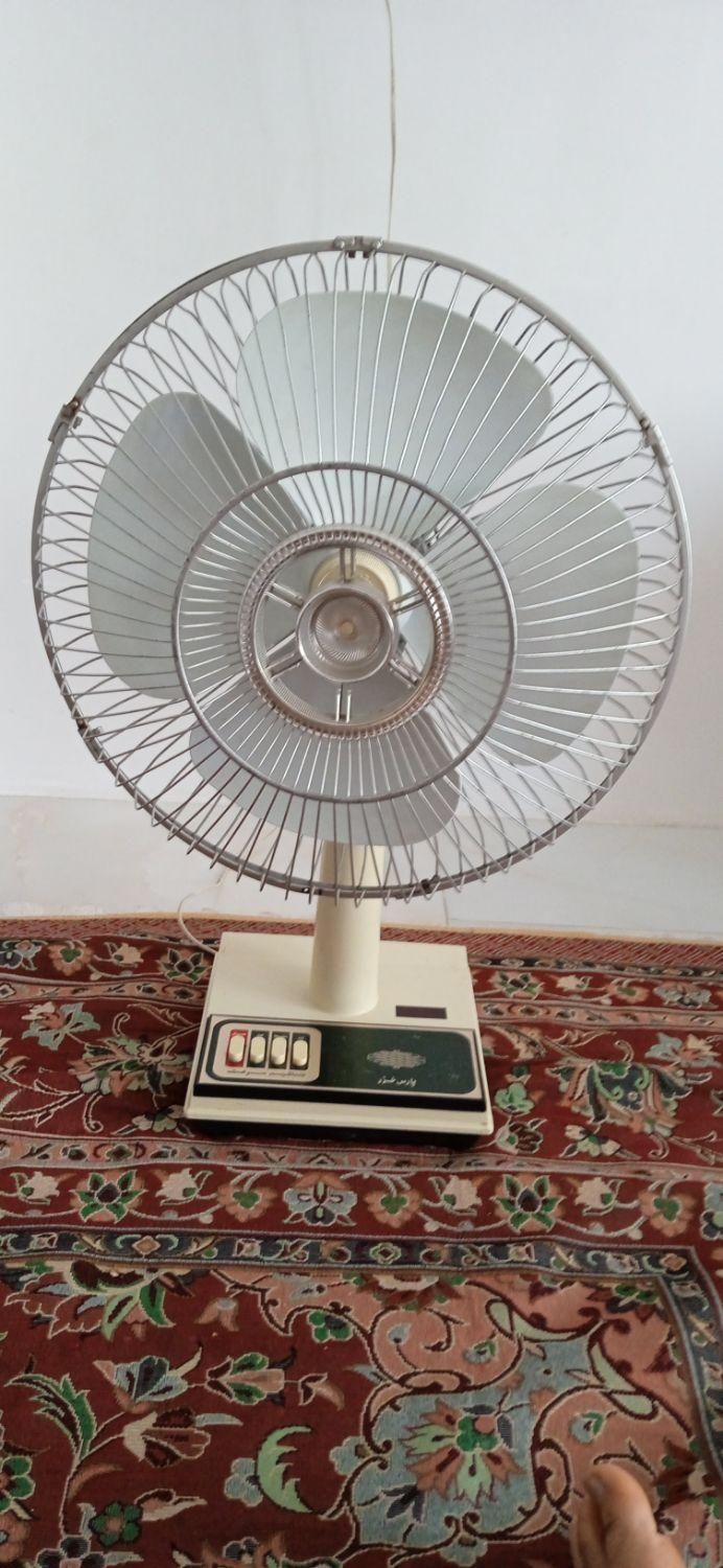 پنکه قدیمی|پنکه و تصفیهکنندهٔ هوا|اصفهان, کارلادان|دیوار