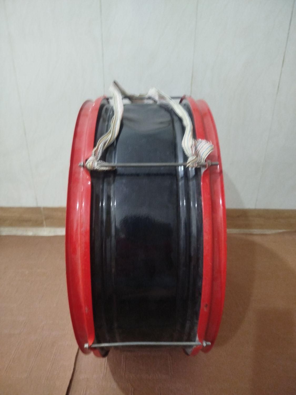 طبل محرم|درام و پرکاشن|اهواز, منازل کارون|دیوار