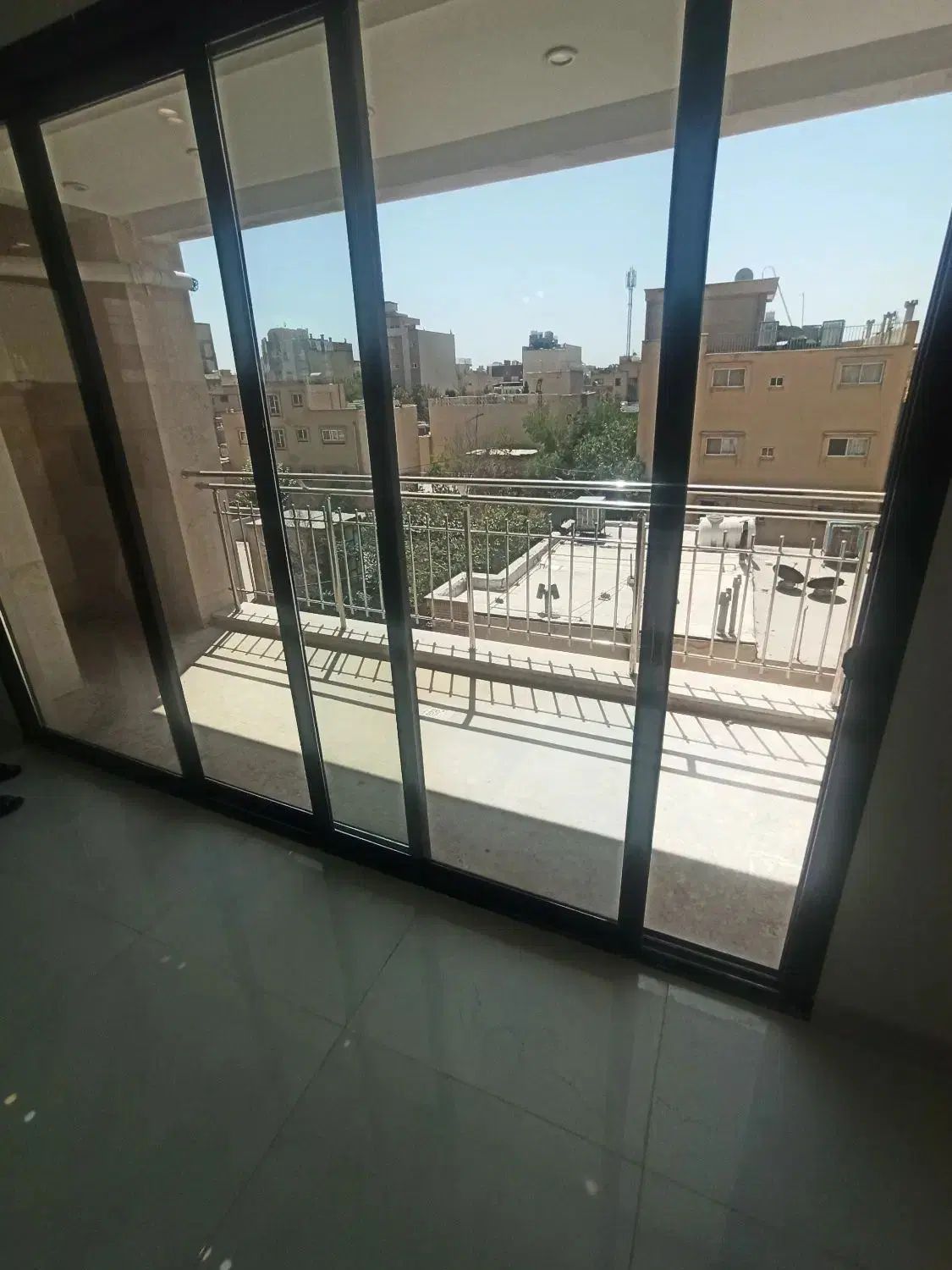 تاپ*150متر 3خواب/3طرف نور/صفر کلیدنخورده/لاهور|اجارهٔ آپارتمان|اصفهان, چشمه باقرخان|دیوار