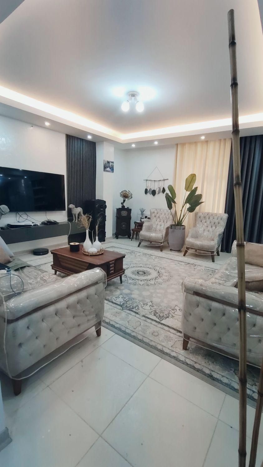 سلمان/همکف حیاط اختصاصی/90متر/2خواب|فروش آپارتمان|شاهین‌شهر, شهرک گلدیس|دیوار