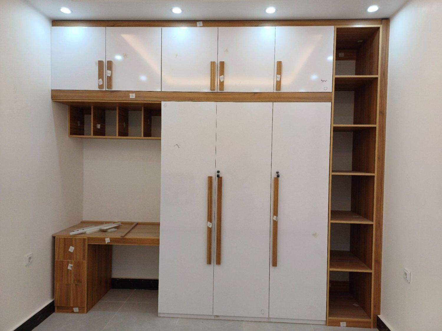 ساخت و نصب کابینت آشپزخانه و کمد دیواری|خدمات پیشه و مهارت|بندر امام خمینی, |دیوار