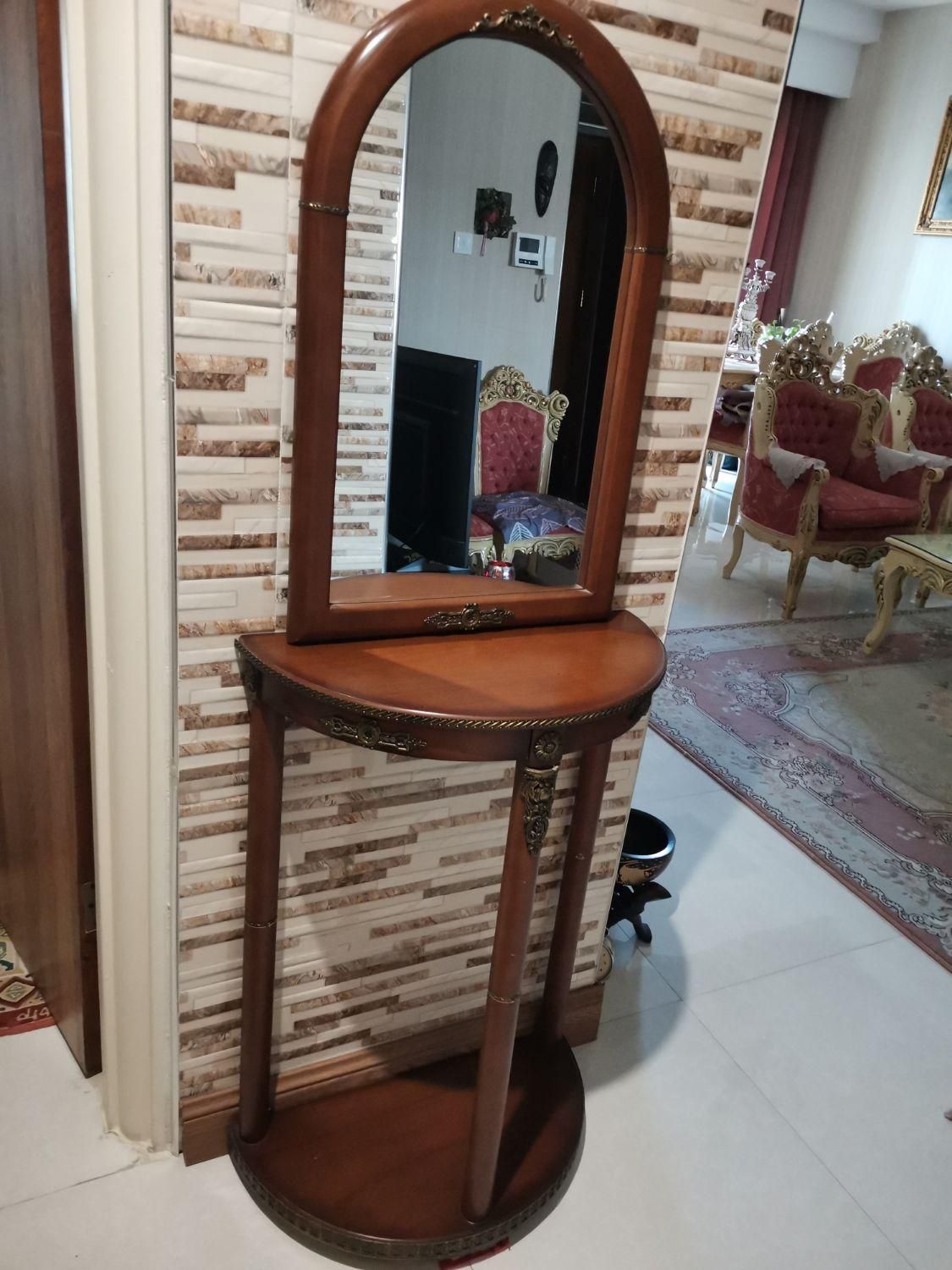 میز کنسول اینه سرهم تمام چوب وقدیمی شیک و زیبا|بوفه، ویترین، کنسول|تهران, ازگل|دیوار