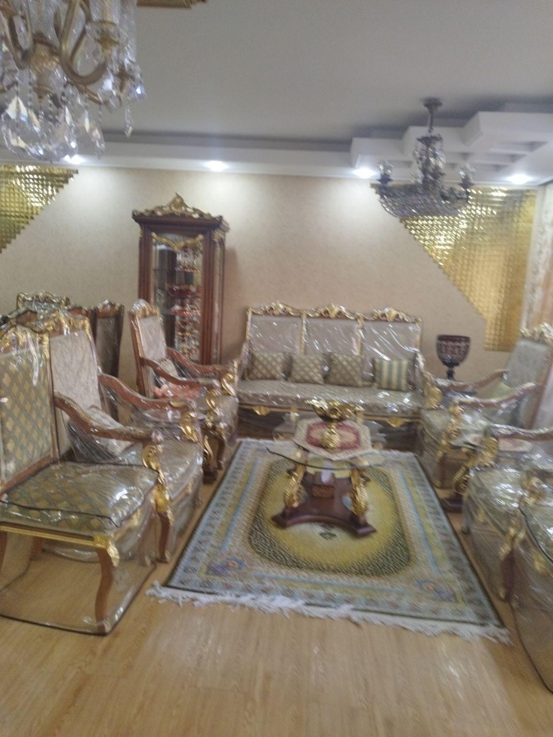 مبلمان و ناهارخوری ۹نفره بصورت تک و جداگانه|مبلمان خانگی و میز عسلی|تهران, اکباتان|دیوار