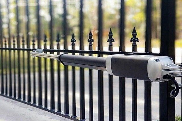 (نصب حرفهای دوربین مداربسته/دزدگیر، برق خورشیدی|خدمات پیشه و مهارت|گلپایگان, |دیوار