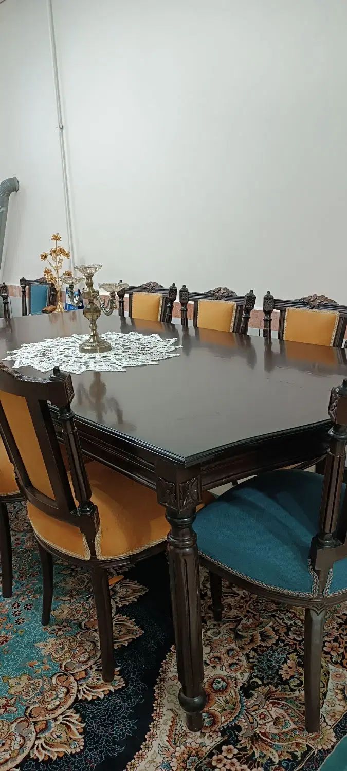 مبل هفت نفره ونهار خوری هشت نفره چوب گردو|مبلمان خانگی و میز عسلی|خرم‌آباد, |دیوار