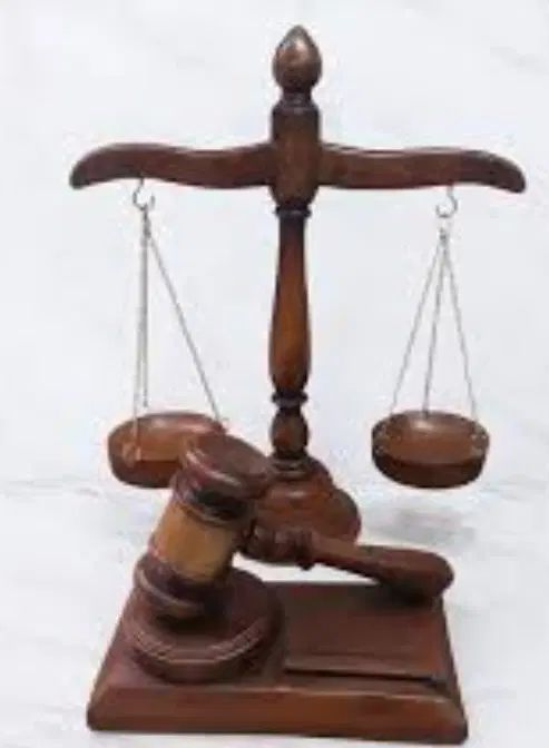 مشاوره حقوقی توسط وکیل باسابقه و پایه یک دادگستری|فعالیت داوطلبانه|اراک, |دیوار