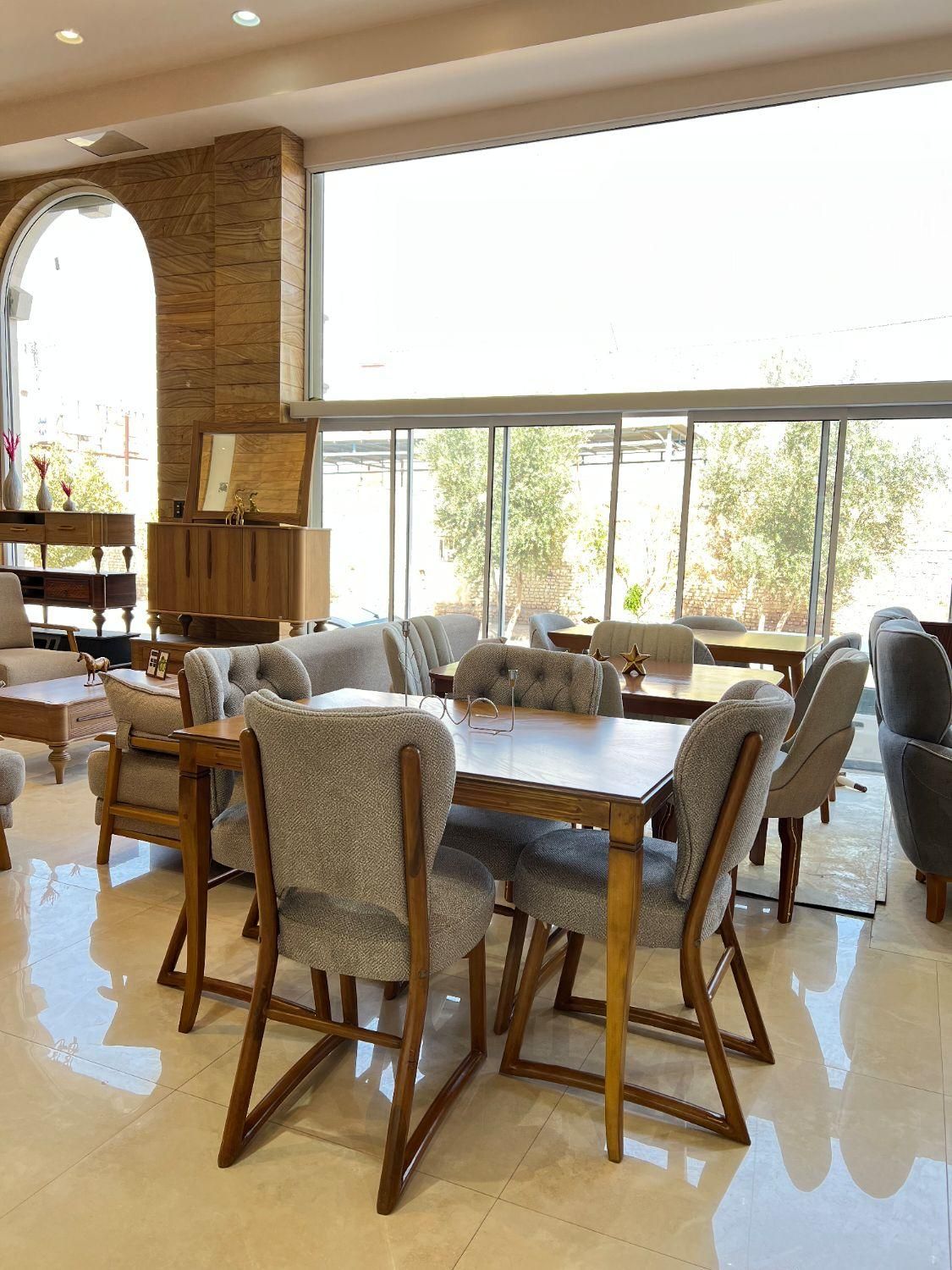 میز و صندلی ناهارخوری سورن-سرای آرا|میز و صندلی غذاخوری|یزد, |دیوار