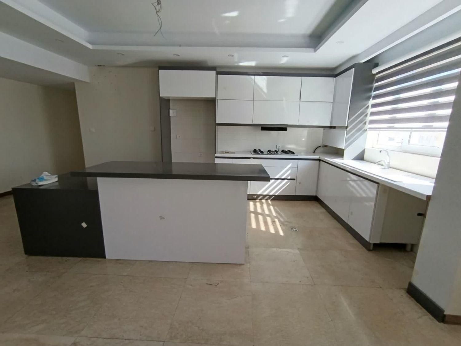 ۱۲۰ متر فول موقعیت اداری بر خیابون تخلیه|اجارهٔ دفتر کار، اتاق اداری، مطب|تهران, جمالزاده|دیوار