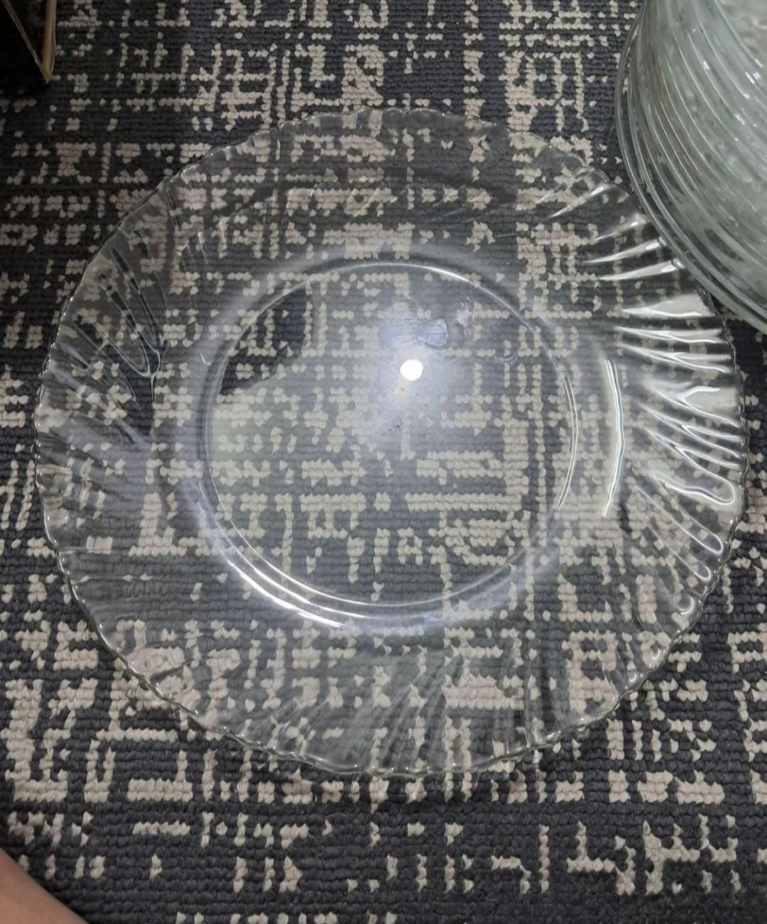 ظروف پیرکس|ظروف سرو و پذیرایی|نیشابور, سرآب کوشک|دیوار