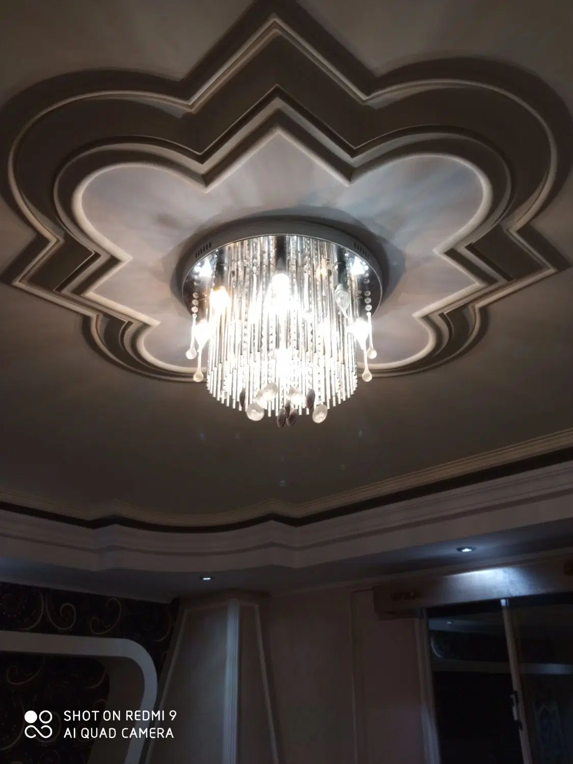 لوستر مدرن|لوستر و چراغ آویز|رشت, گلسار|دیوار