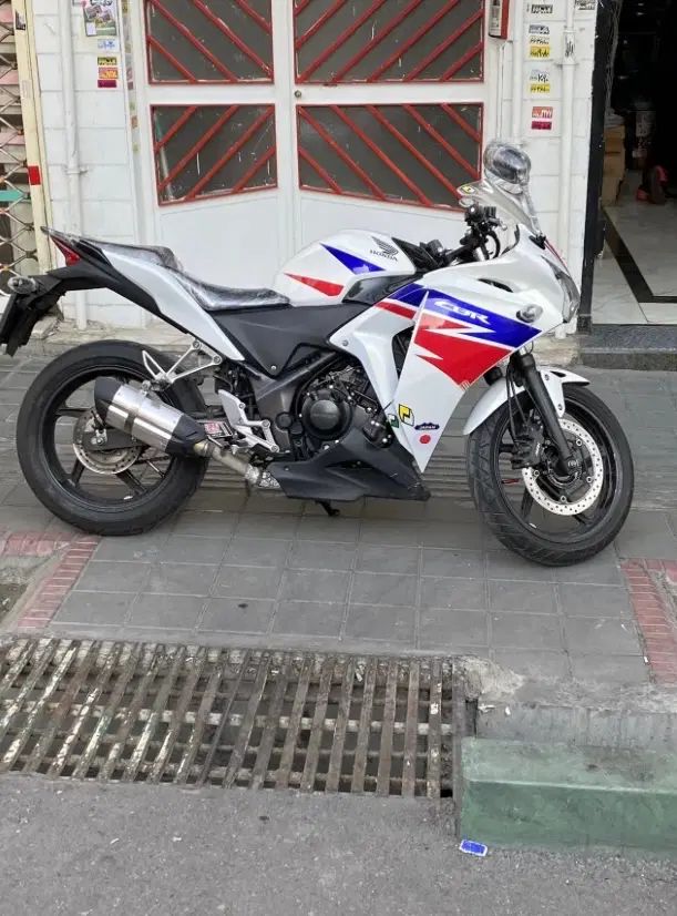 Cbr 250 هندا رنگ hrc|موتورسیکلت|تهران, آذربایجان|دیوار