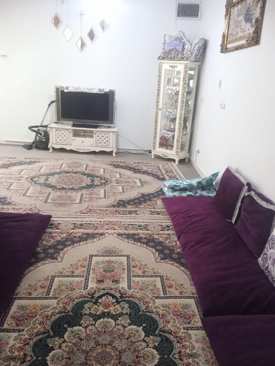 همکف ۹۰ متر یک خواب خیابان بهشتی|اجارهٔ آپارتمان|صباشهر, |دیوار