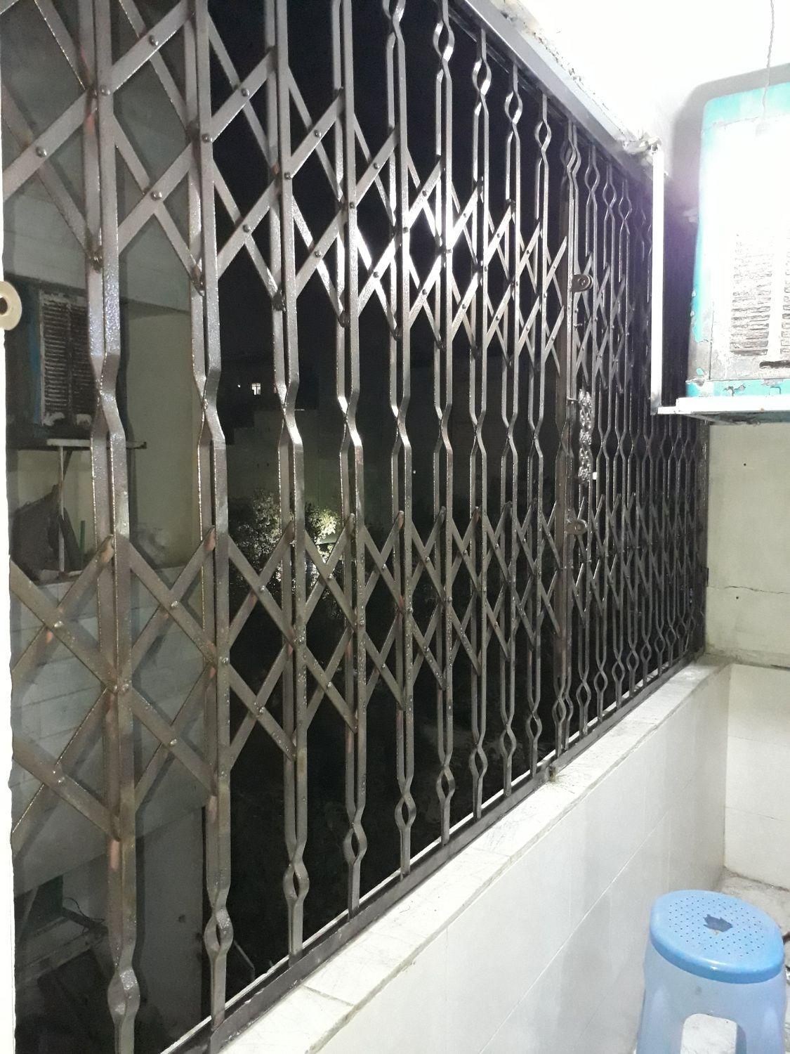 حفاظ درب اکاردئونی و میله ای لولایی کتابی باز شو|مصالح و تجهیزات ساختمان|گرمدره, |دیوار