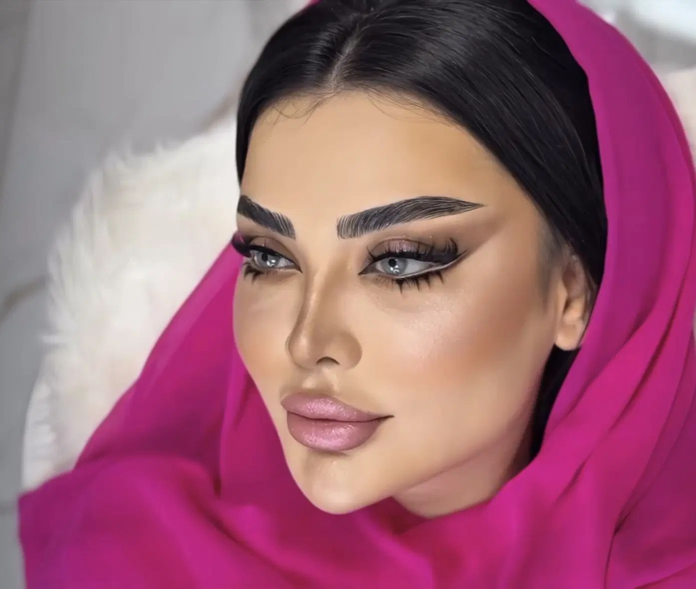 میکاپ وشینیون حرفه ای ما خاص ترین خودت باش|خدمات آرایشگری و زیبایی|آبادان, |دیوار