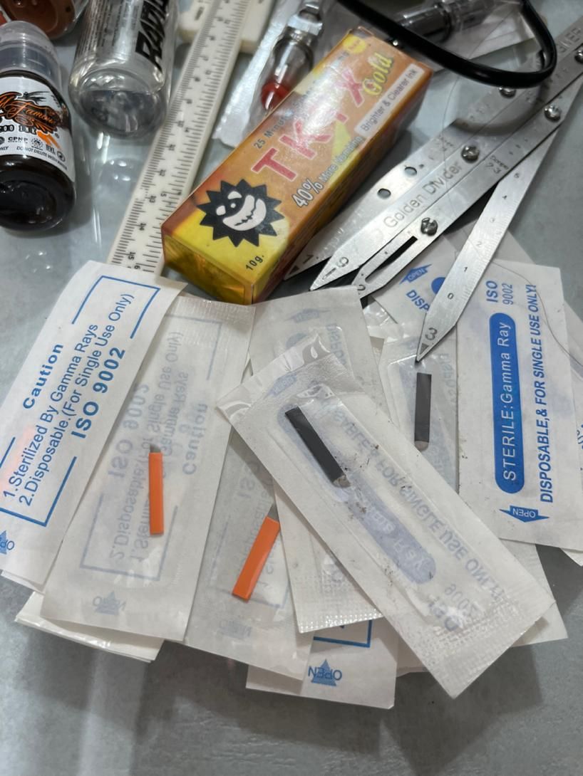 وسایل تتو|آرایشی، بهداشتی، درمانی|رشت, گلسار|دیوار