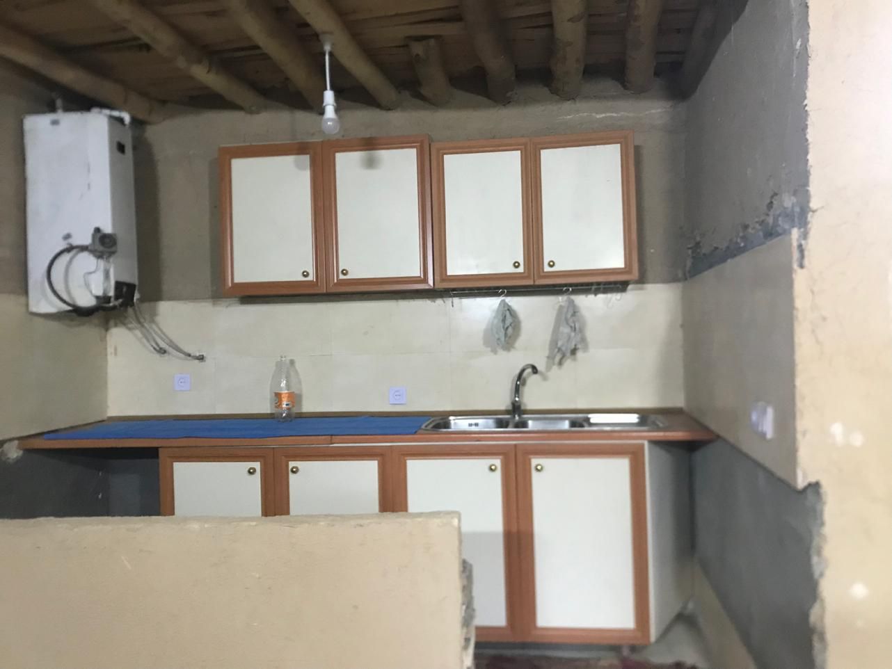 سوئیت سنتی جنگلی بکر در روستای کنگ کهن|اجارهٔ کوتاه‌مدت ویلا و باغ|مشهد, ده دی|دیوار
