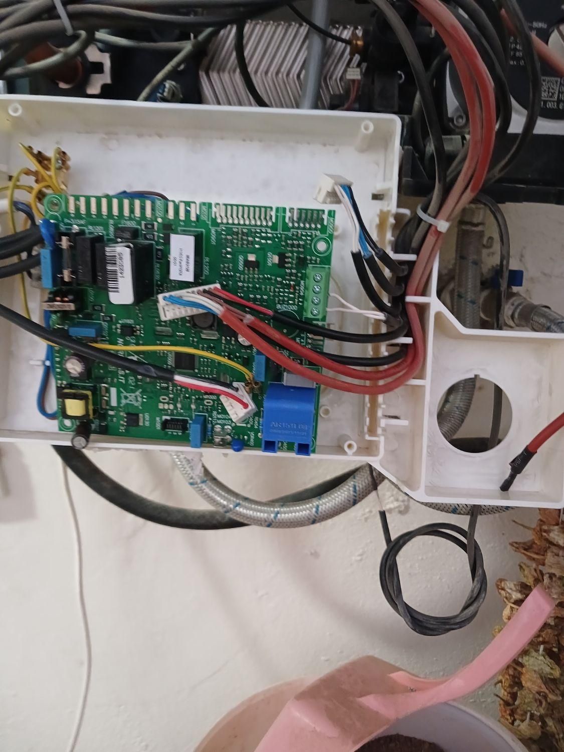 تعمیر و سرویس انواع پکیج ابگرمکن و بخاری|خدمات پیشه و مهارت|کرمانشاه, |دیوار