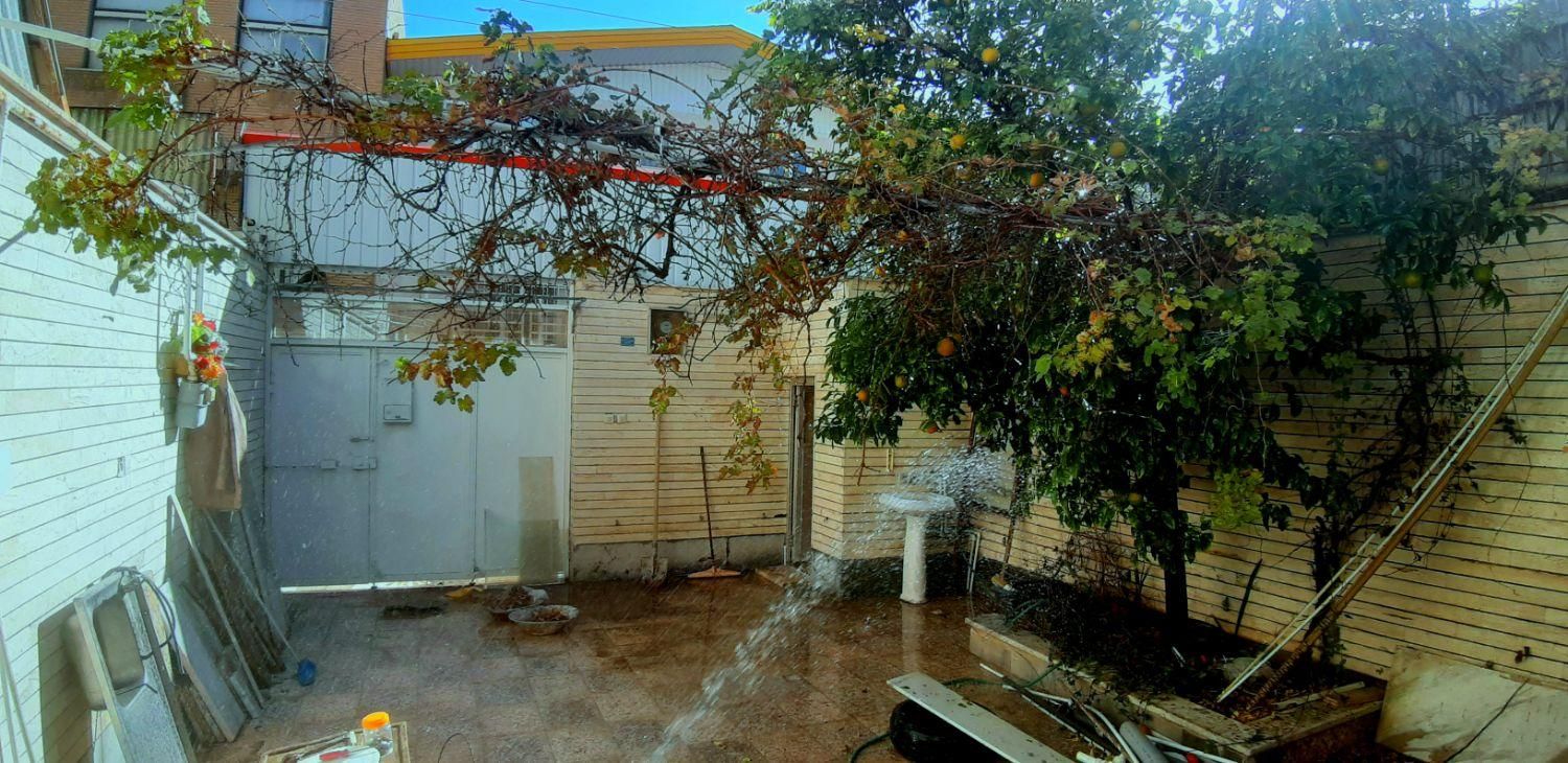 خانه ویلایی دلباز/ دو طبقه سند ششدا نگ|فروش خانه و ویلا|قم, چهل درخت|دیوار