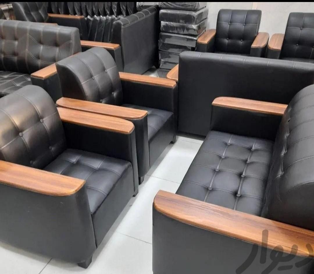 نیم ست اداری،مبل راحتی چرم،میز مدیریت|دفتر کار|کرج, کمال‌شهر|دیوار