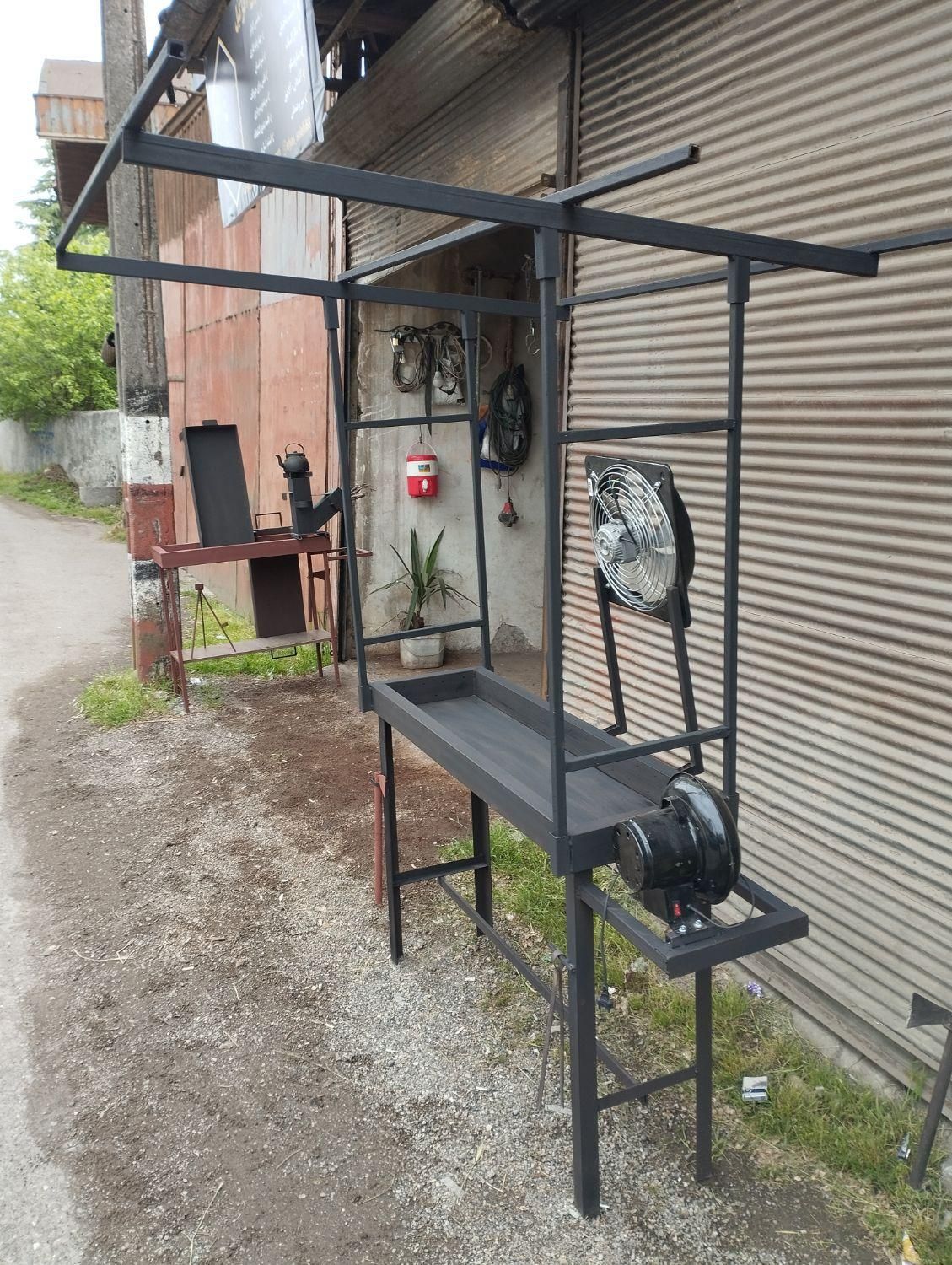 حراج کبابی باربیکیو منقل 90 سانت پایه بلند|حراج|رشت, هلال احمر|دیوار