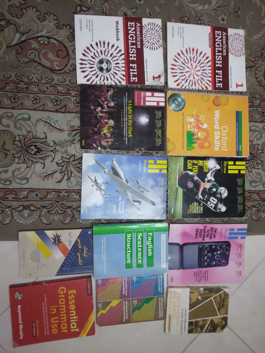کتاب زبان انگلیسی وآموزش تحلیل مالی سرمایه گذاری|کتاب و مجله آموزشی|مشهد, ادیب نیشابوری (شهرک غرب)|دیوار