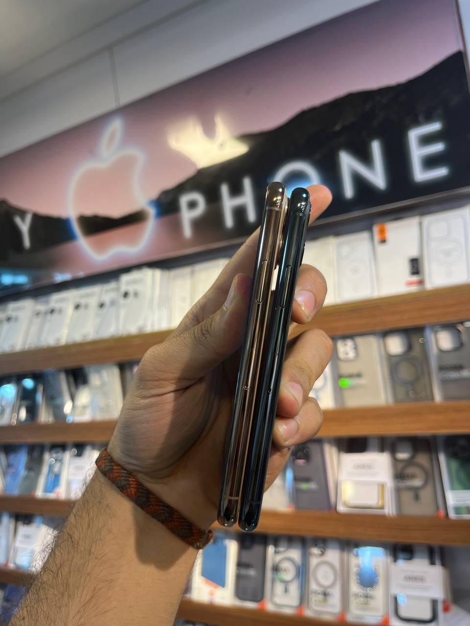اپل IPhone 11 Pro حافظه ۲۵۶گیگابایت درحدنو|موبایل|رشت, منظریه|دیوار