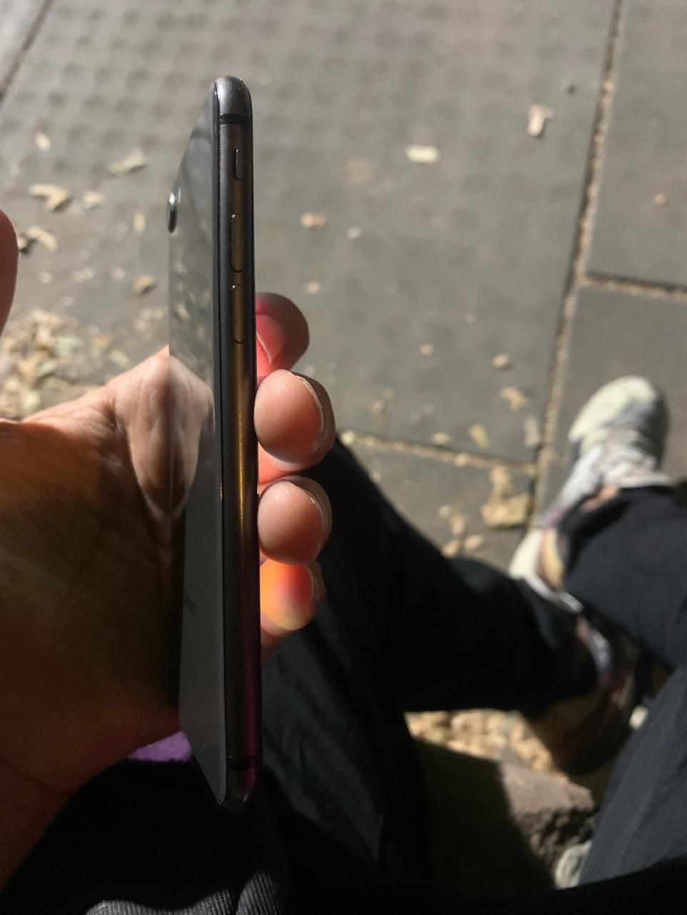 اپل iPhone 8 با حافظهٔ ۶۴ گیگابایت|موبایل|کرج, اتحاد|دیوار
