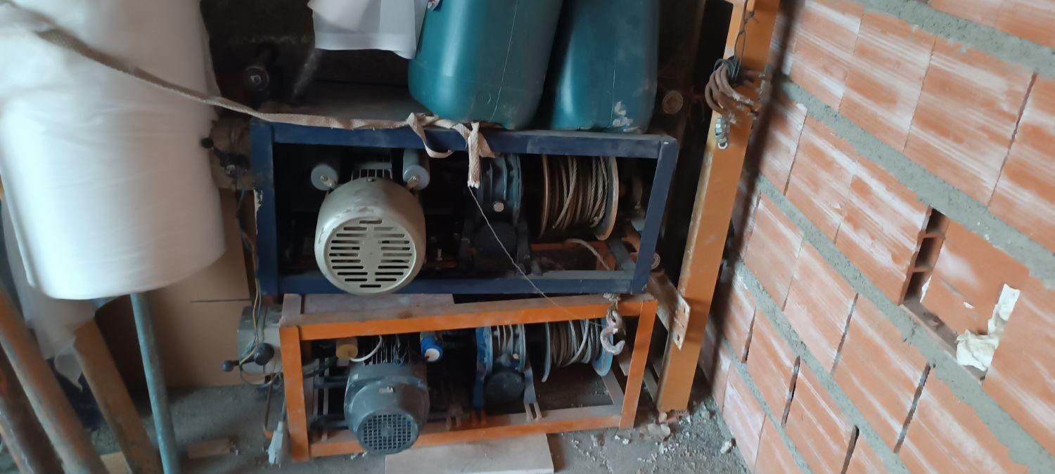 اجاره انواع بالابرهای ساختمانی تخته بشکه خرید فروش|مصالح و تجهیزات ساختمان|بومهن, |دیوار