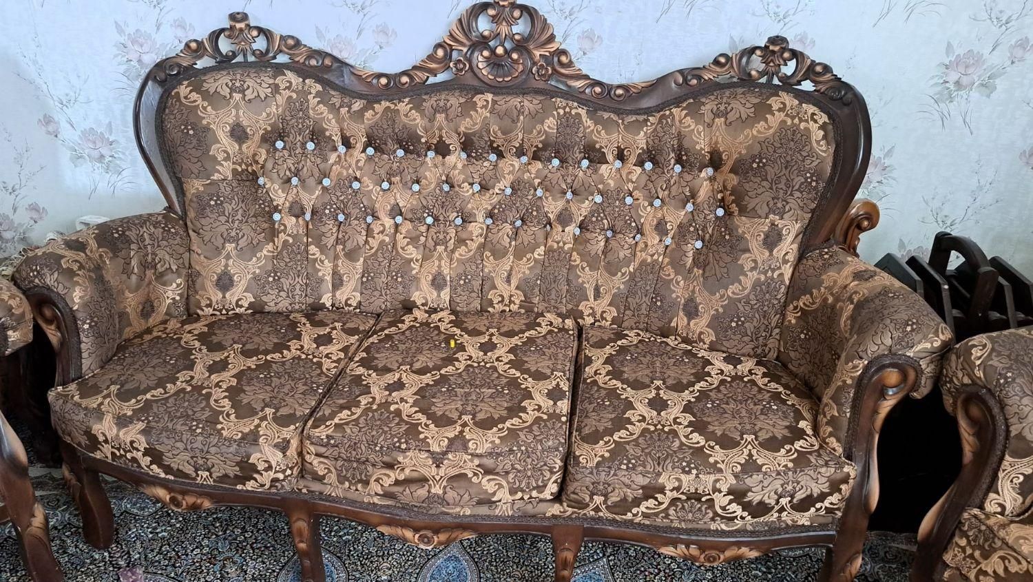 مبلمان سلطنتی 9 نفره|مبلمان خانگی و میز عسلی|شیراز, دلجو|دیوار