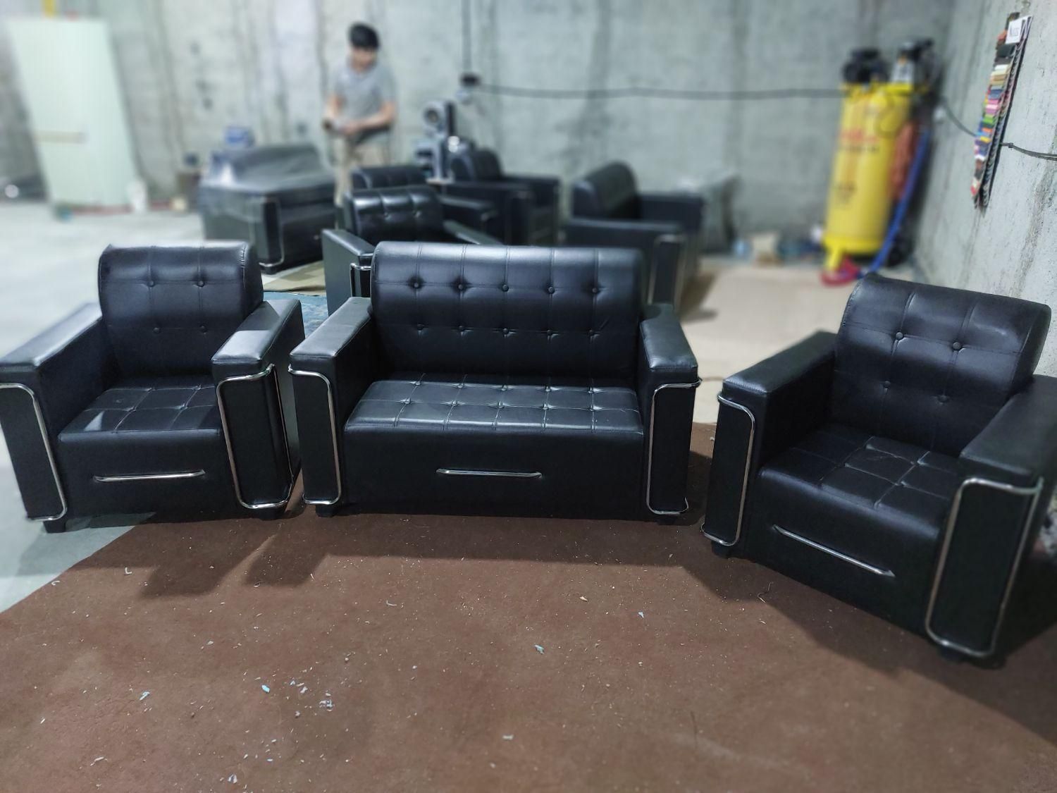 نیم ست اداری،مبل راحتی چرم،میز مدیریت|دفتر کار|کرج, کمال‌شهر|دیوار