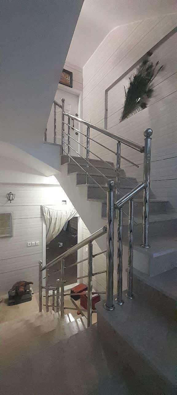 تولید و اجرای نرده استیل و الومینیوم|خدمات پیشه و مهارت|خمینیشهر, |دیوار