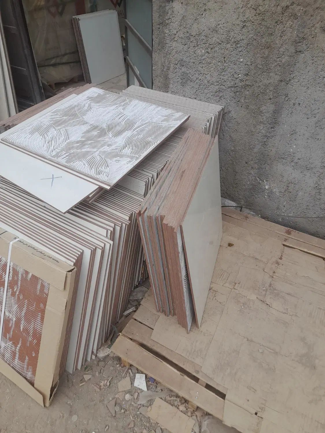 کاشی پشت کابینتی ۶۰در۶۰ فقط ۱۲۰ هزار مقطوع|مصالح و تجهیزات ساختمان|اردبیل, |دیوار