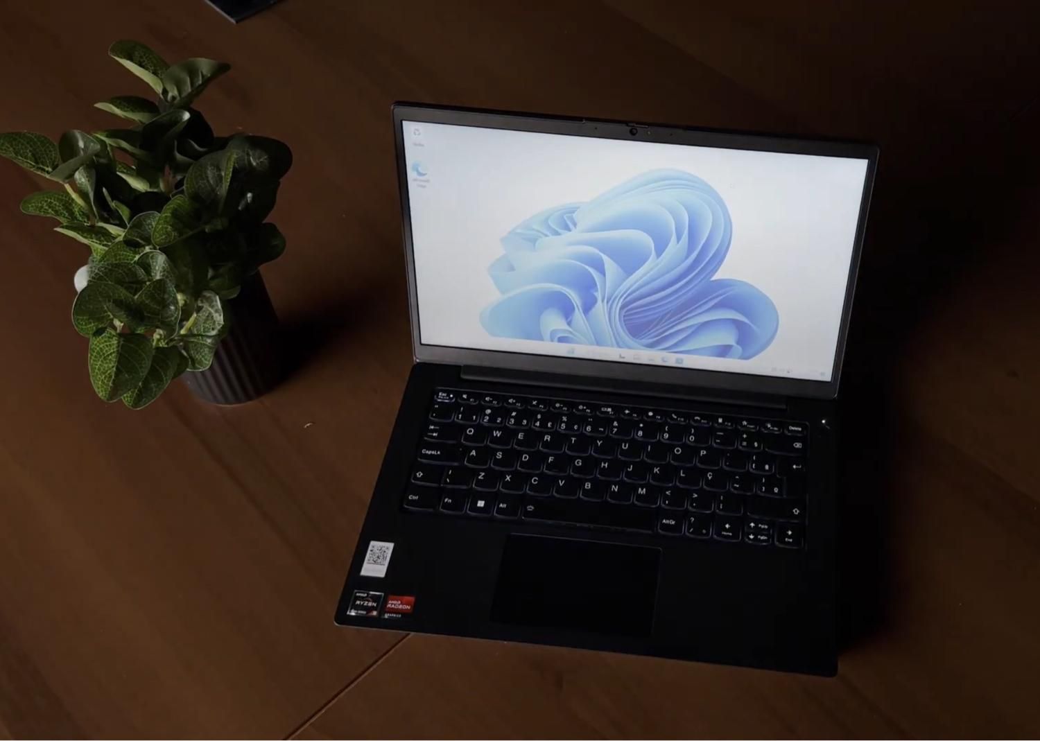 لپ تاپ نسل چهاردهم رم32GB DDR5گرافیک8GBمجزا 512SSD|رایانه همراه|تهران, میدان ولیعصر|دیوار