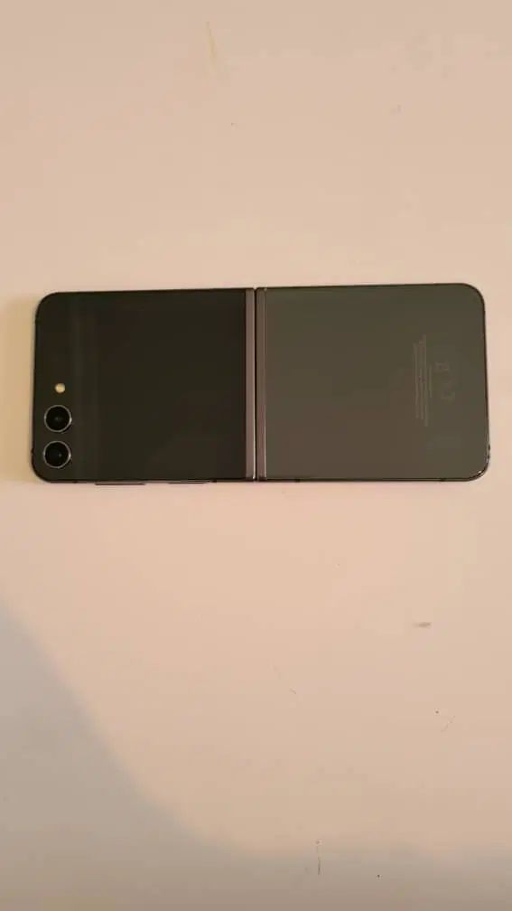 گوشی سامسونگ Z flip5|موبایل|اصفهان, آبشار|دیوار
