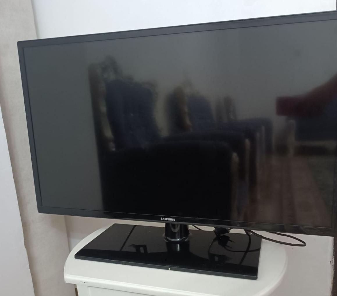 تلویزیون ۳۲ سامسونگ|تلویزیون و پروژکتور|اشتهارد, |دیوار