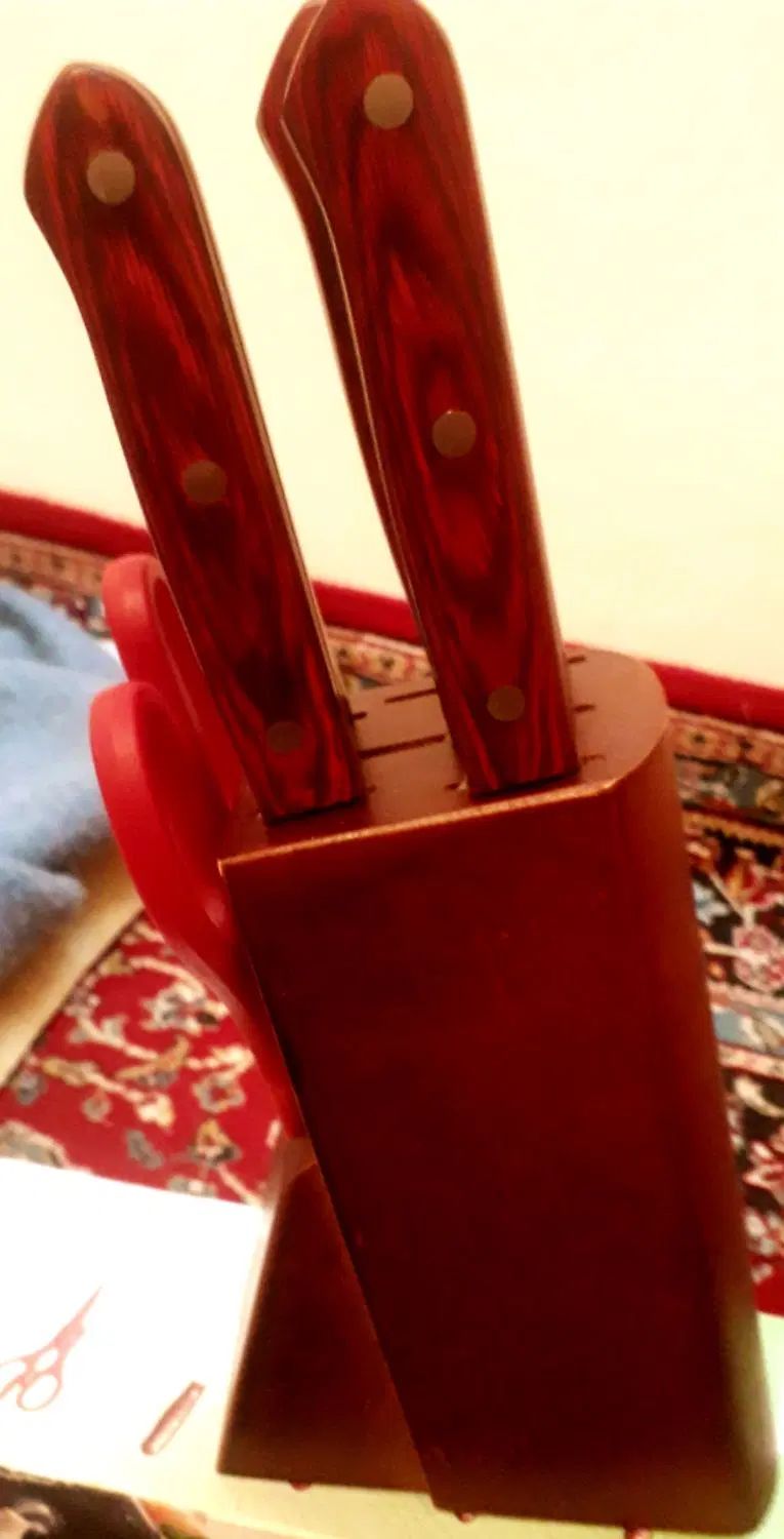 ست ۶ عددی چاقوی لیزری به همراه یک عدد قیچی|ظروف پخت‌وپز|اصفهان, گورت|دیوار