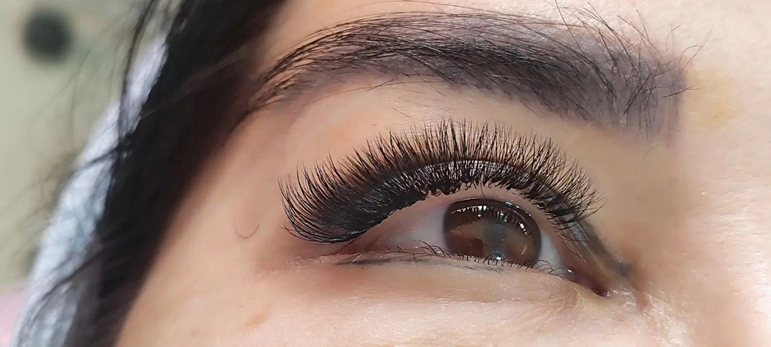 اکستنشن و کاشت تخصصی مژه، لیفت و لمینت مژه و ابرو|خدمات آرایشگری و زیبایی|قم, باجک دو|دیوار