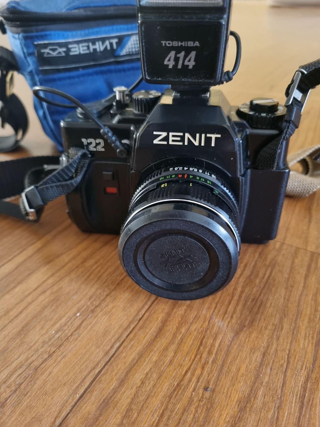 دوربین ZENIT 122 بهمراه فلش توشیبا۴۱۴ سالم|دوربین عکاسی و فیلم‌برداری|تهران, تهرانپارس غربی|دیوار