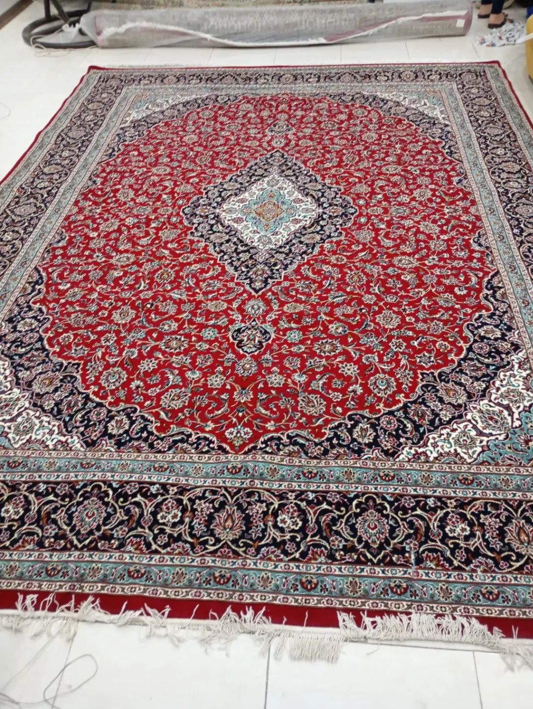 فرش ۷۰۰ شانه|فرش|تهران, وردآورد|دیوار